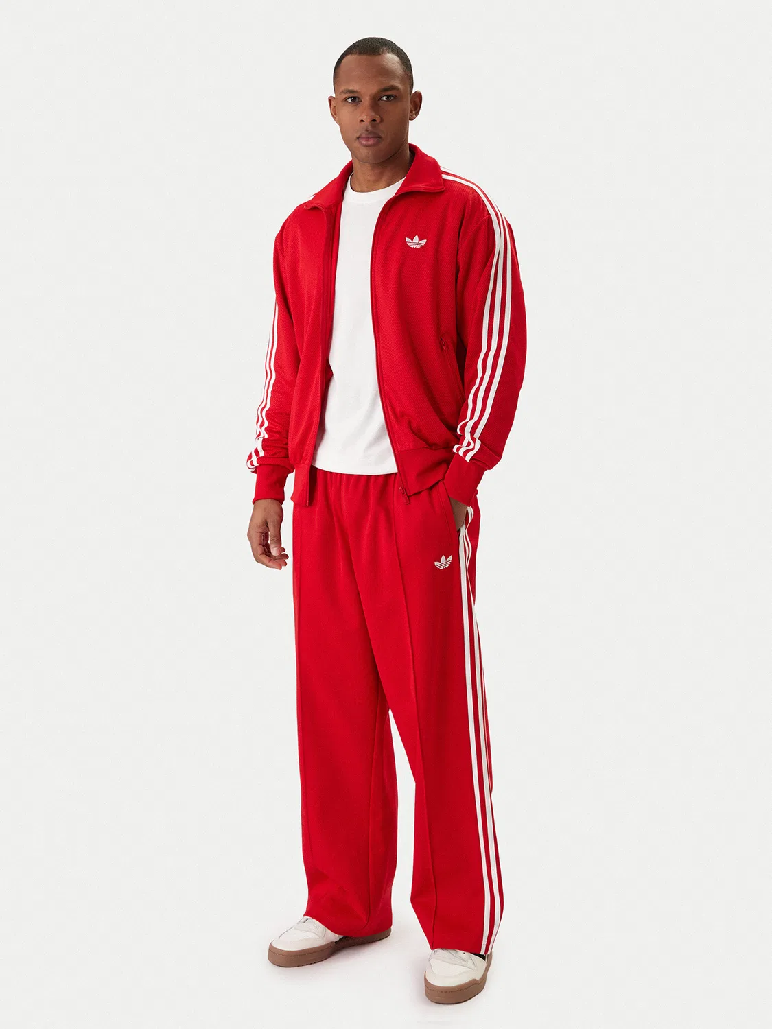 Мужские спортивные брюки свободного кроя adicolor Adidas, красный — фото 2