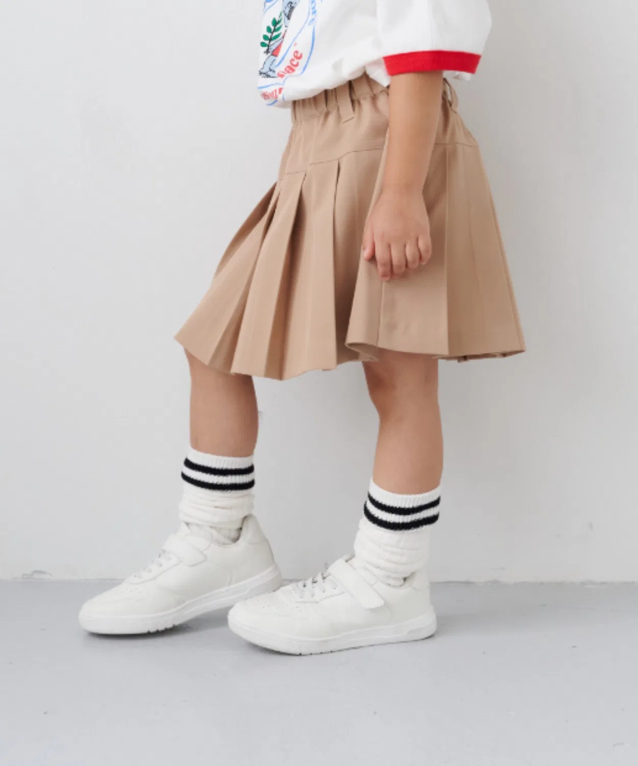 Детские носки с рюшами модель 1050972 LOWRYS FARM, Black