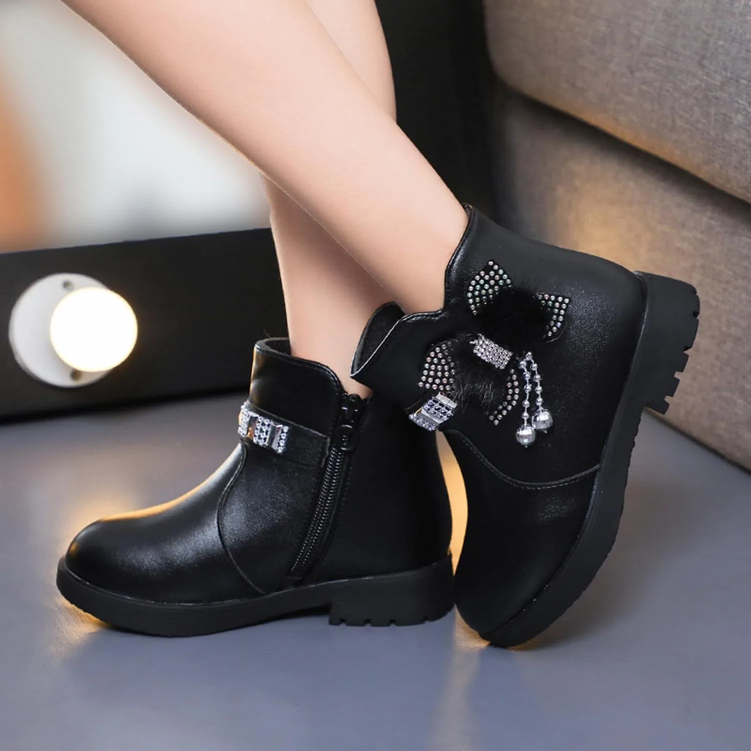 Детские зимние ботинки для девочек с бантом IWIHMIV, Black — фото 2