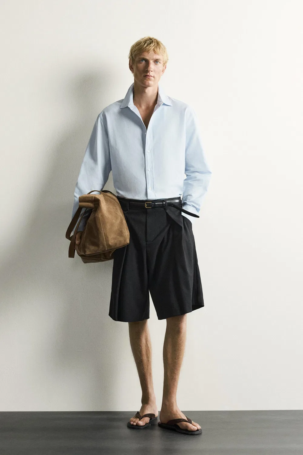 Шорты-бермуды с широкими штанинами и плиссировкой ZARA, Black