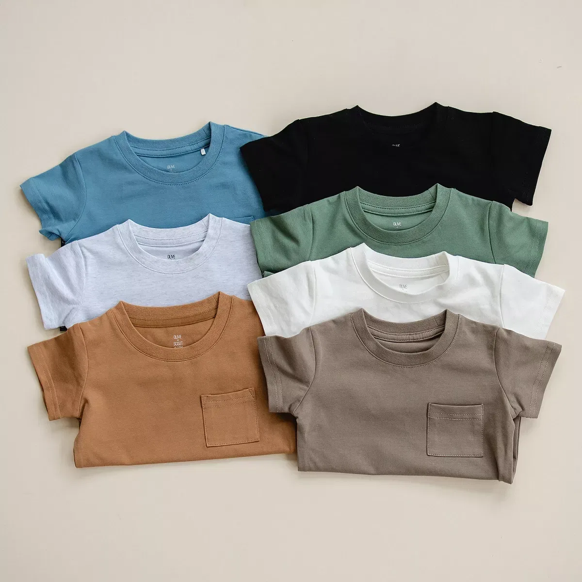 Детская футболка с карманом River Pocket Tee Olive + Scout, Brown — фото 2