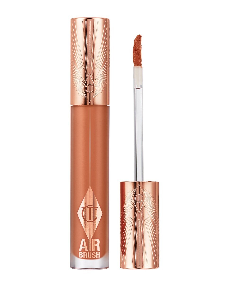 

Жидкая губная помада Charlotte Tilbury Airbrush Flawless Lip Blur, оттенок Honey Blur