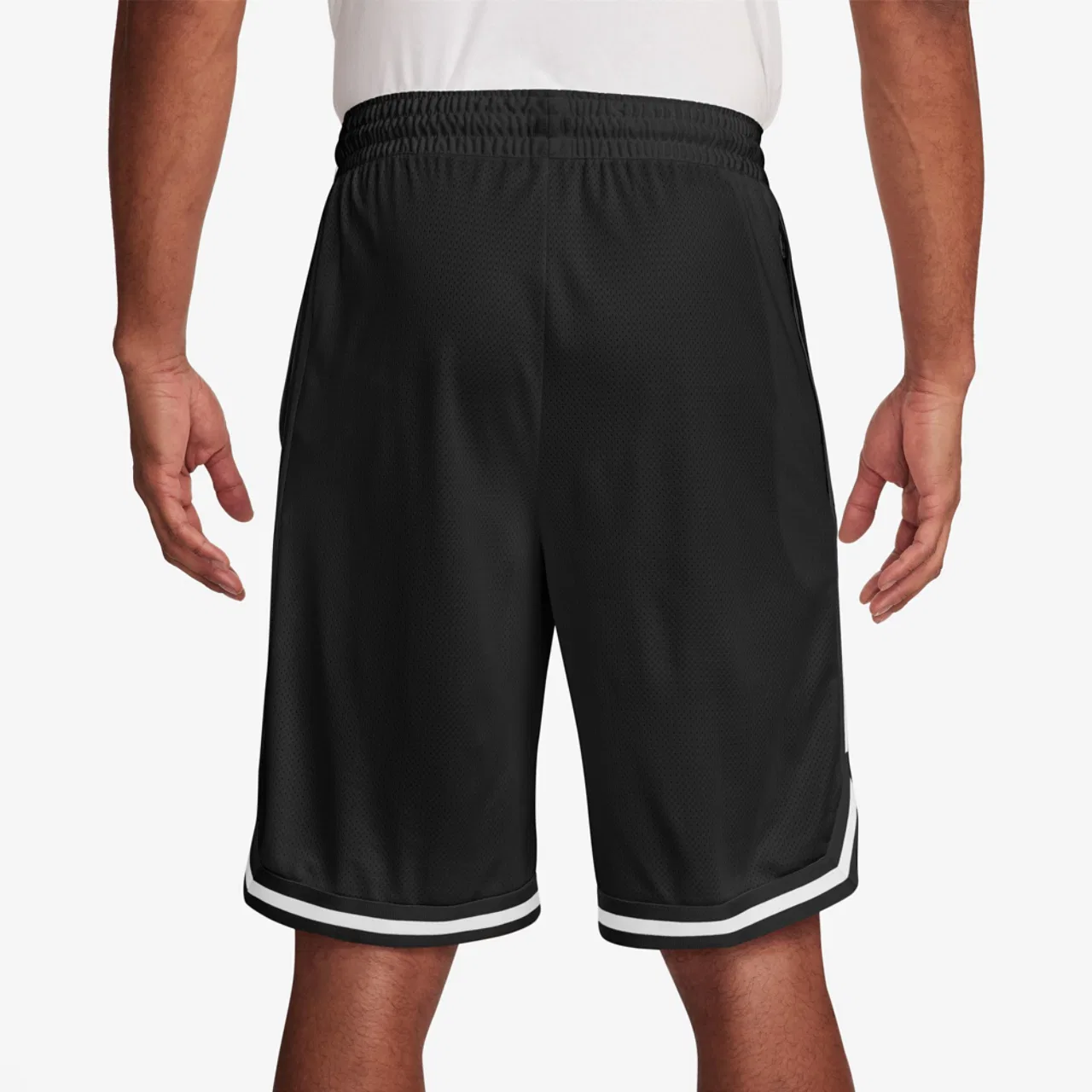 Мужские шорты Dri-FIT DNA 8" Nike, черный/белый — фото 3