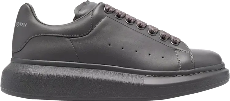 

Кроссовки Alexander McQueen Oversized Sneaker Lead Pencil, серый