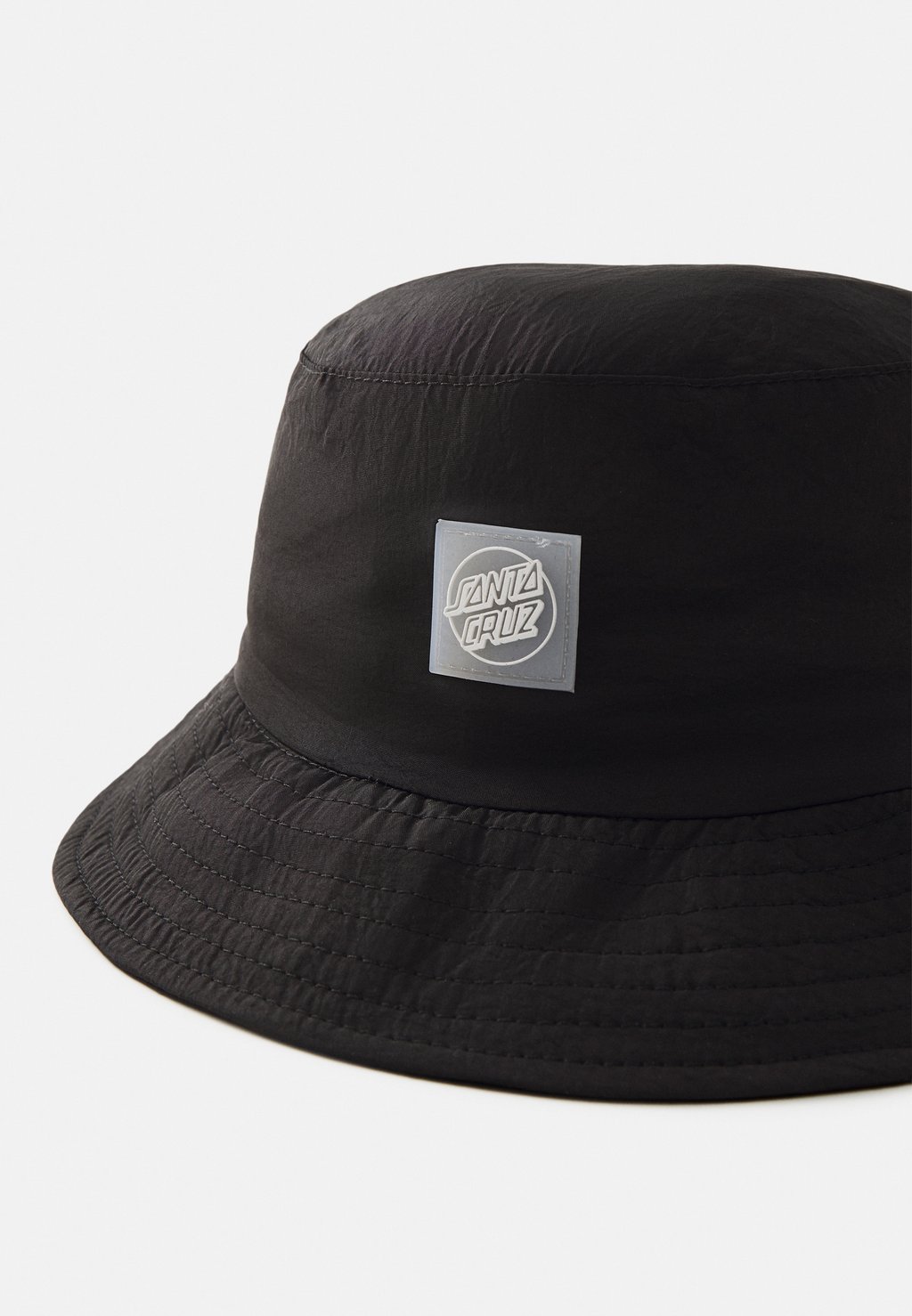 

Шляпа LABEL BUCKET UNISEX Santa Cruz, черный