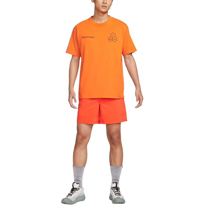 

Шорты спортивные ACG SS25 мужские Passionate Red/Light Yellow Brown/Mountain White Nike, красный/светло- желтый коричневый