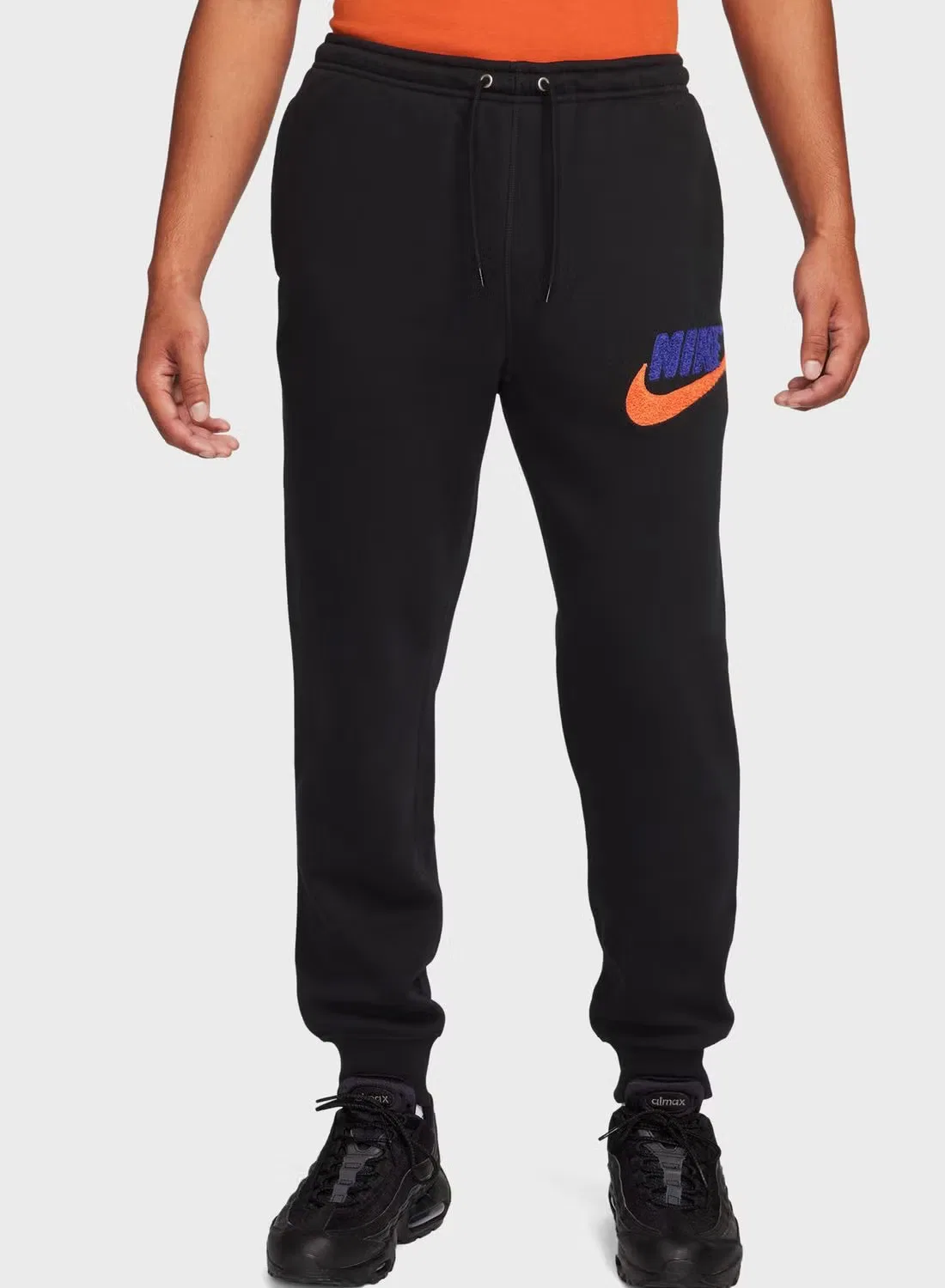 Джоггеры с эластичным поясом Club баскетбольные Nike, черный