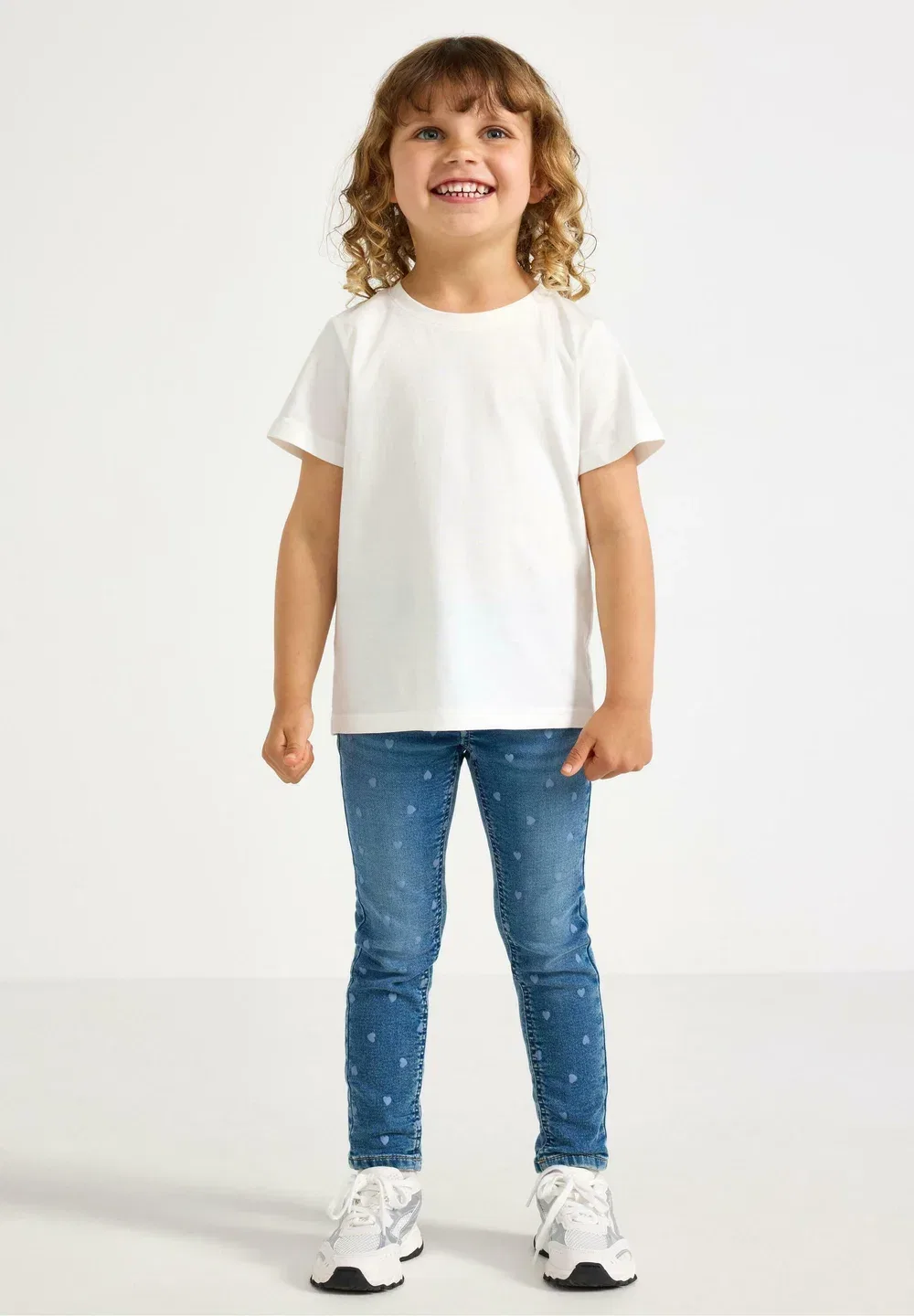 Джинсы Sara с зауженными штанинами - джинсы облегающего кроя Lindex, Blue Denim