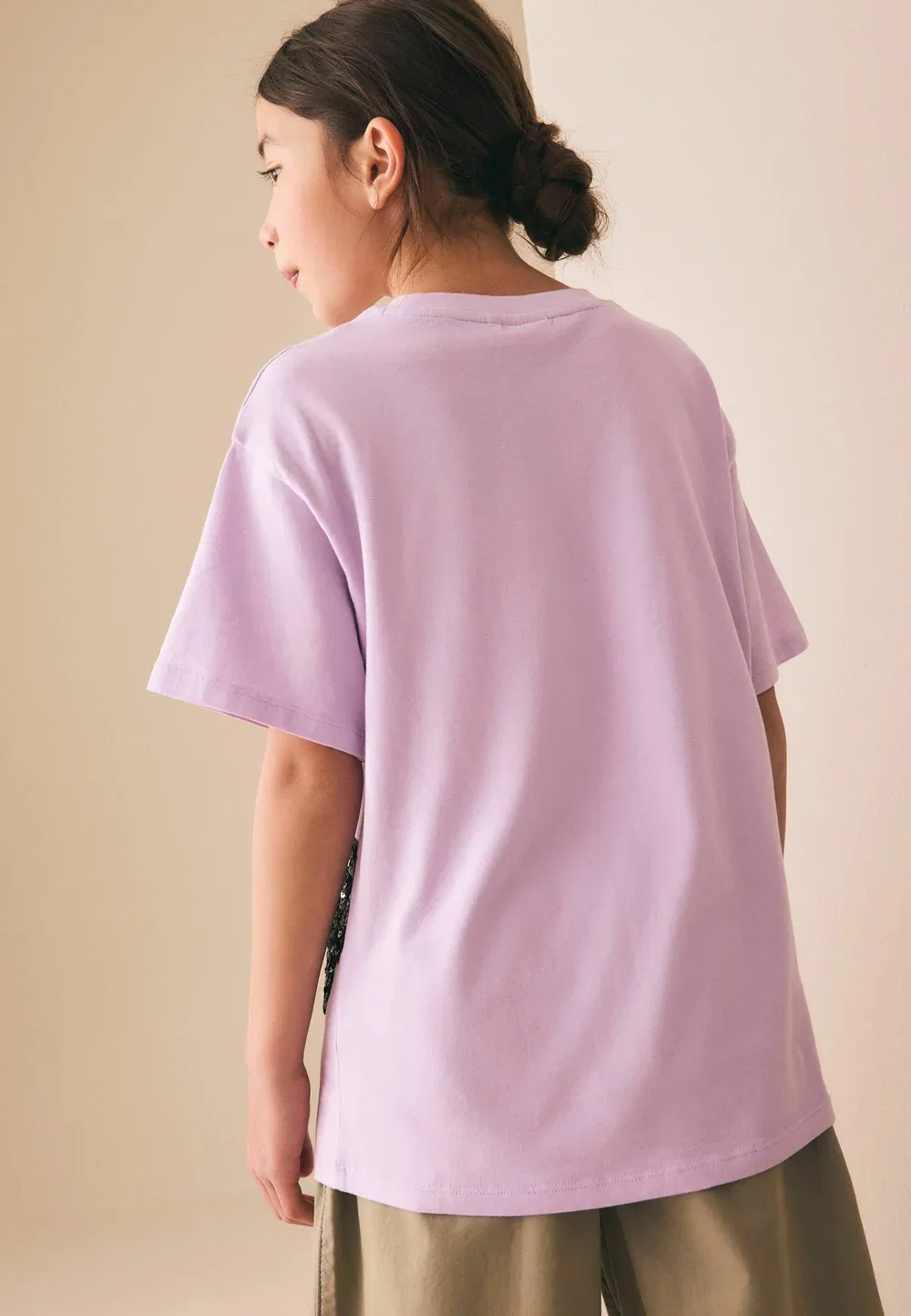Футболка стандартного кроя с графическим принтом Next, Purple Kuromi Sequin — фото 4