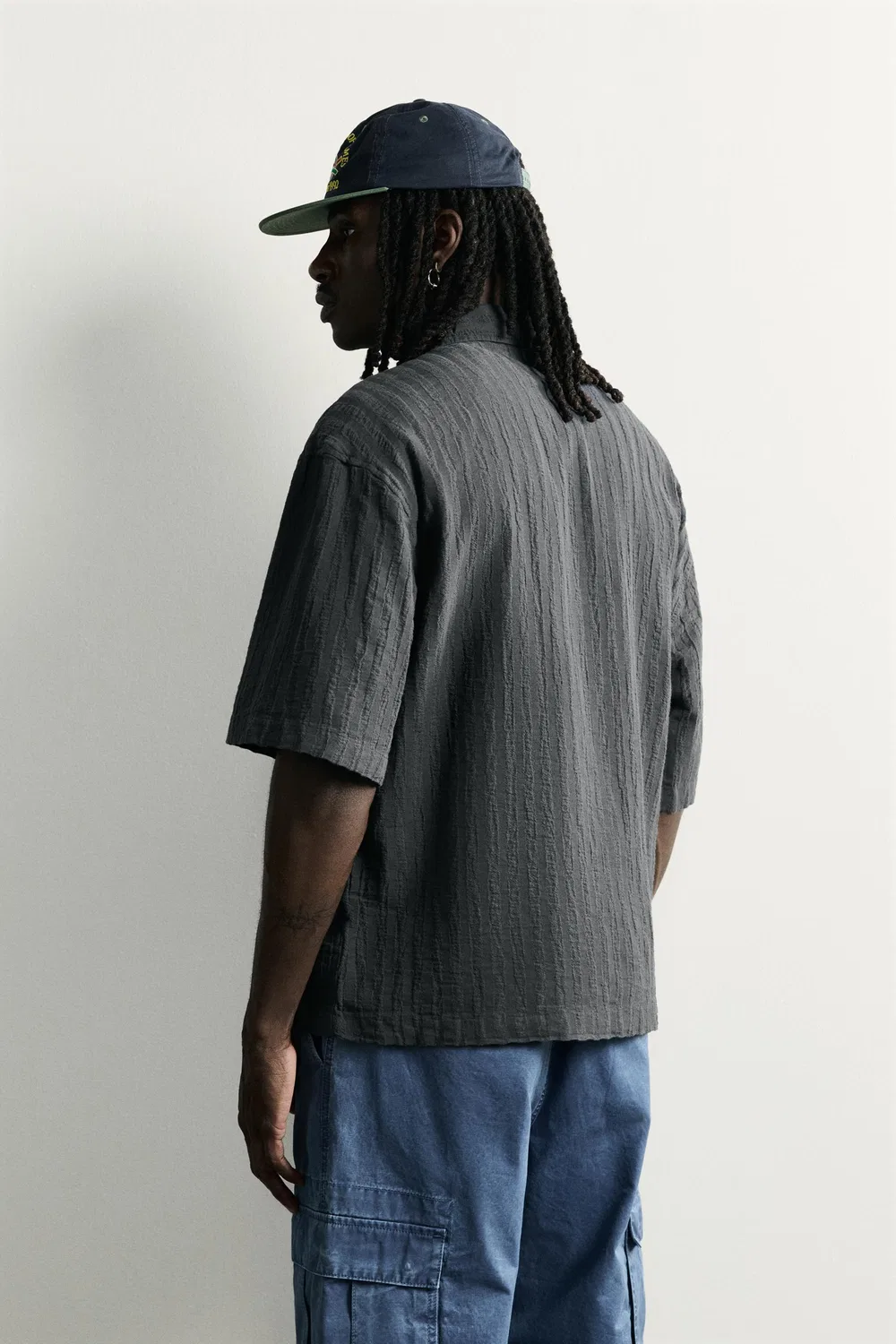 Рубашка свободного кроя из жаккардовой полоски ZARA, Anthracite grey — фото 3