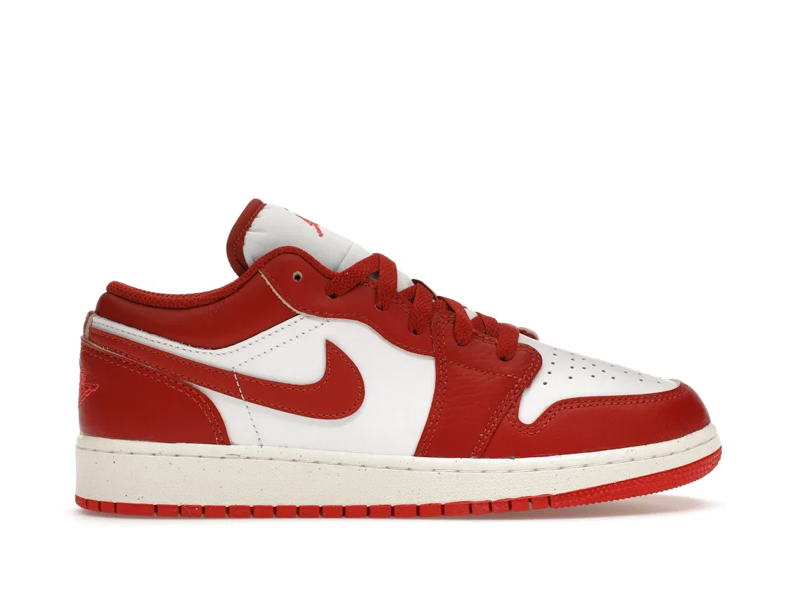 Детские кроссовки Lifestyle Jordan 1 Low SE Jordan, White/Dune Red/Lobster/Sail/Vachetta Tan