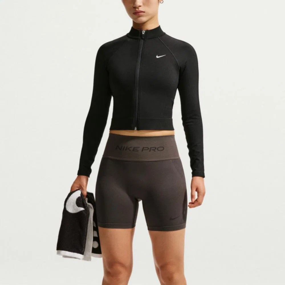 Женская куртка Nike Pro, Black/Dark Gray — фото 3