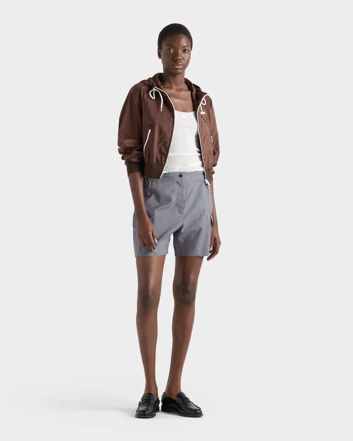 Легкая куртка-блузон из Re-Nylon с капюшоном Prada, коричневый — фото 2