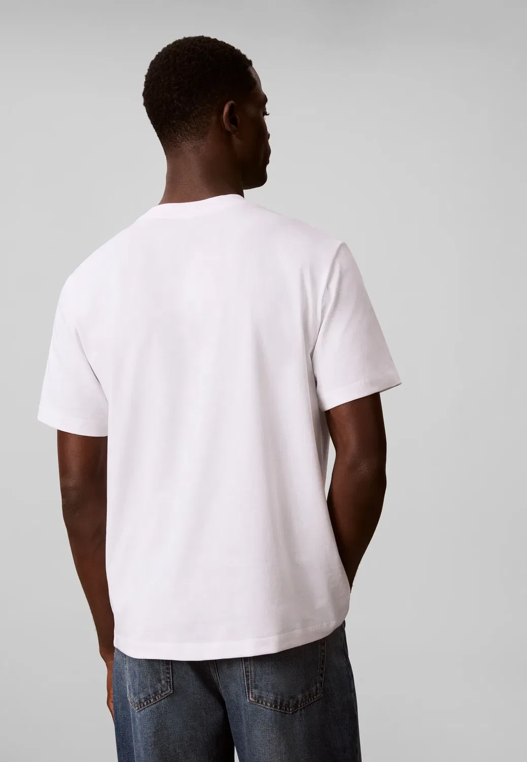 Футболка унисекс с принтом, шрифт Caps Calvin Klein, Bright White — фото 3