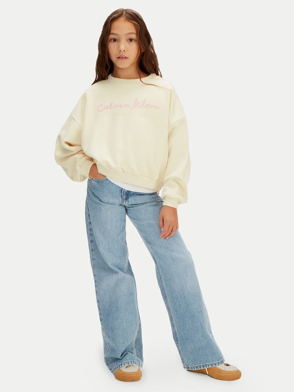 Свитшот свободного кроя для девочки Calvin Klein Jeans, бежевый — фото 2