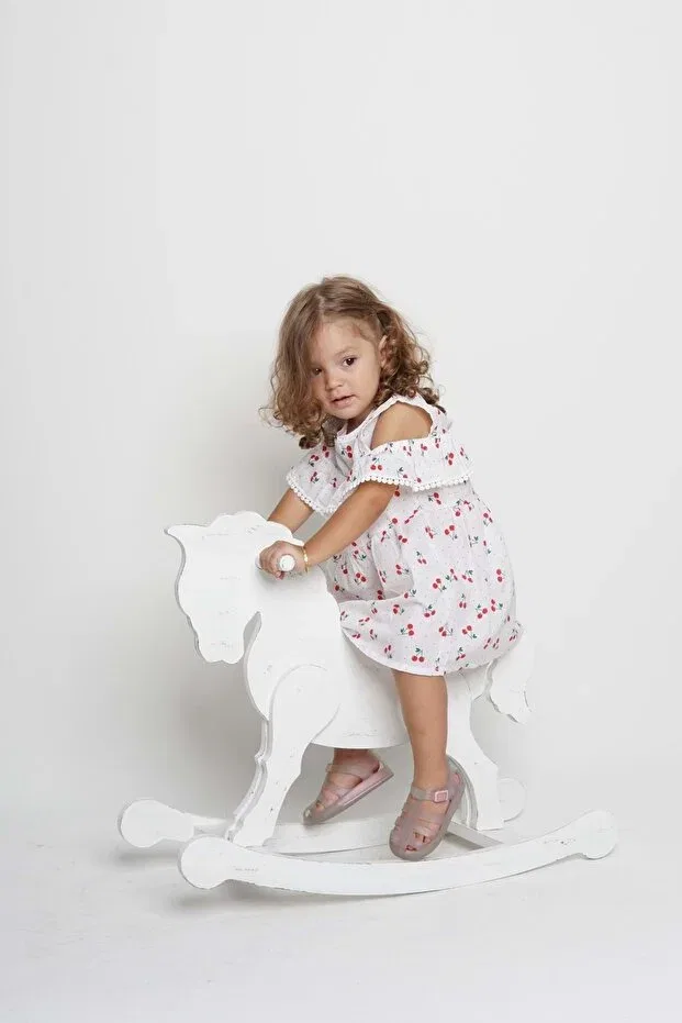 Детское платье для девочек хлопковое Fruit printed cotton terry cotton sleeve fishtail detail girls summer dress Mnk Baby&Kids, White — фото 4