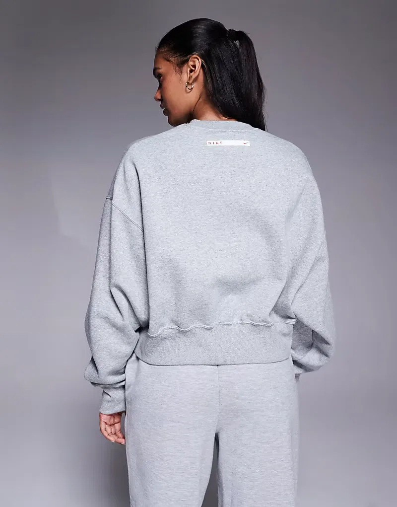 Свитшот Nike Phoenix Fleece с графическим принтом, серый — фото 4