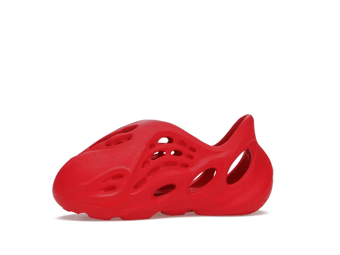 Детские клоги Yeezy Foam RNNR Adidas, Vermillion — фото 3
