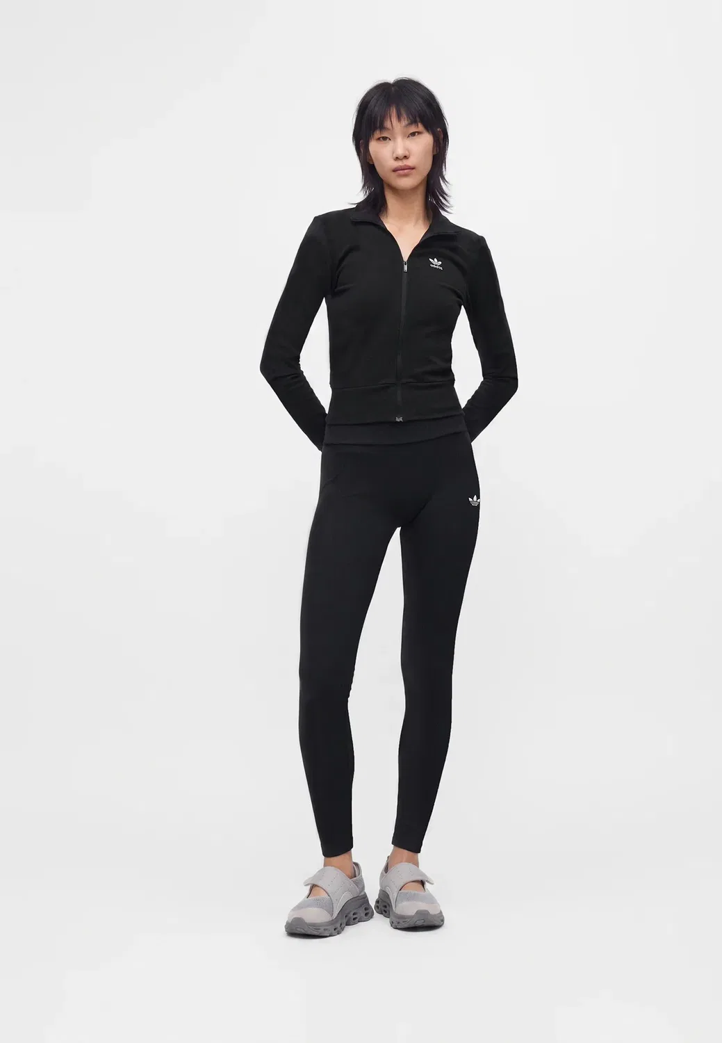 Основные вещи: леггинсы с высокой талией, брюки Adidas Originals, Black — фото 2