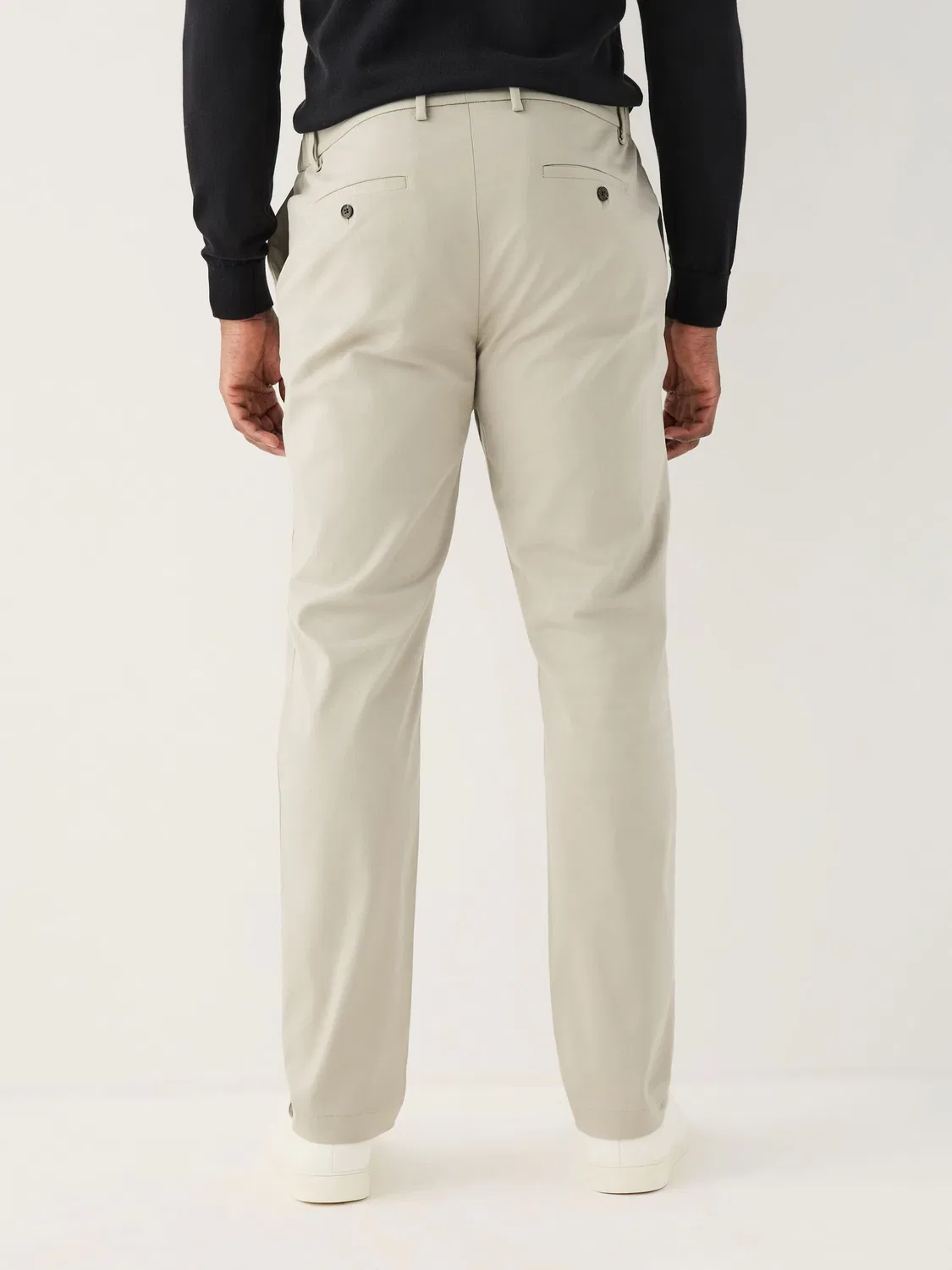 Чинос Muscle Fit из хлопка и TENCEL Lyocell Next, Stone — фото 3