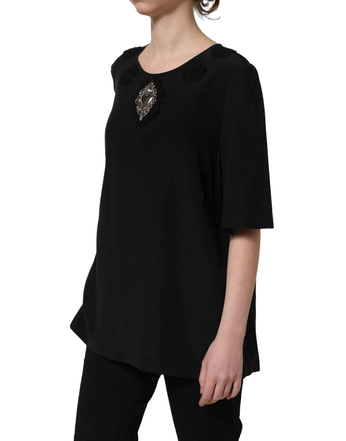 Женская блузка с аппликацией-сердцем и вышивкой розами Black Floral Silk Heart Appliqué Blouse Top Dolce & Gabbana, черный — фото 4