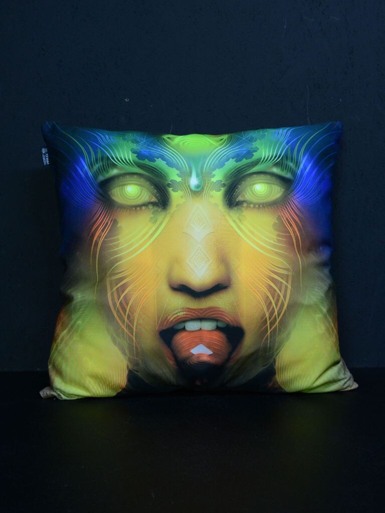 

Подушка PSYWORK черная светлая неоновая "Vermilion", 60x60см