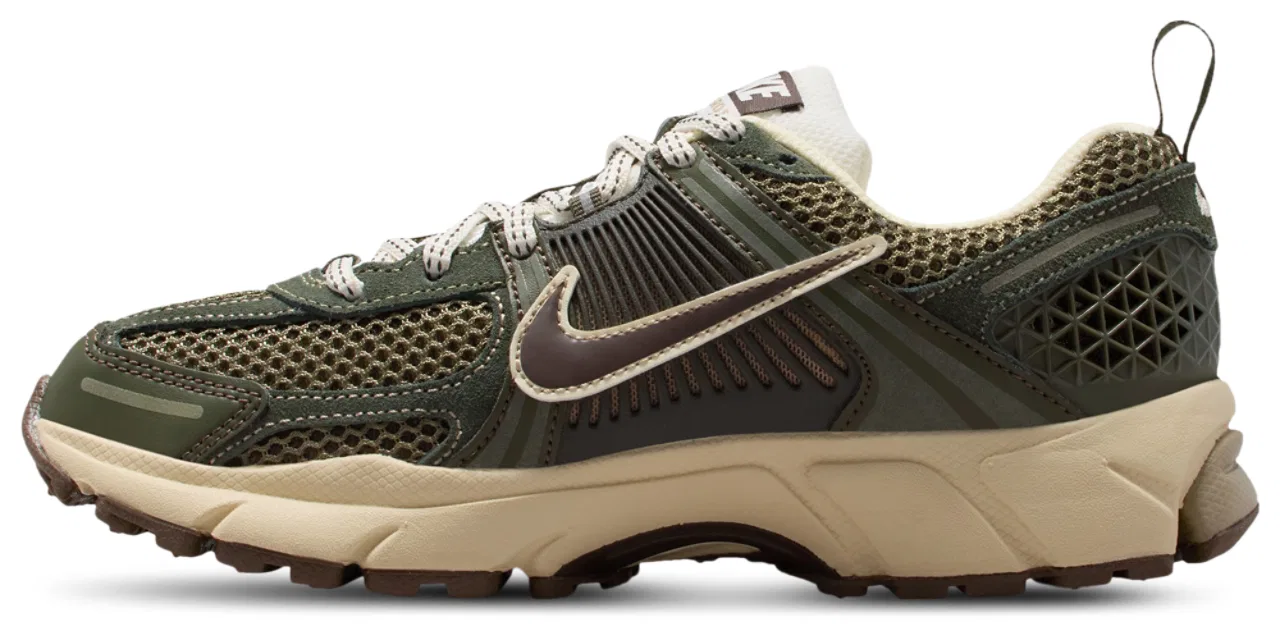 Кроссовки для мальчиков Vomero 5 Nike, цвет Medium Olive/Baroque — фото 2