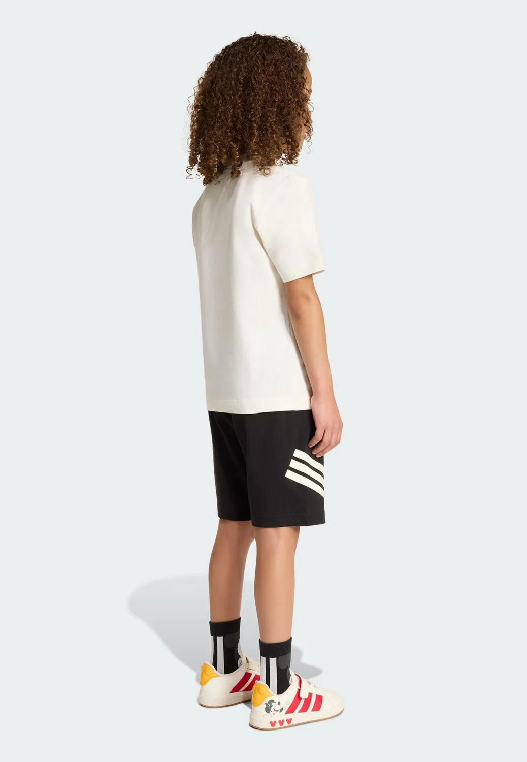 Спортивный костюм Adidas Sportswear Adidas x Disney Micky Maus белого цвета — фото 3