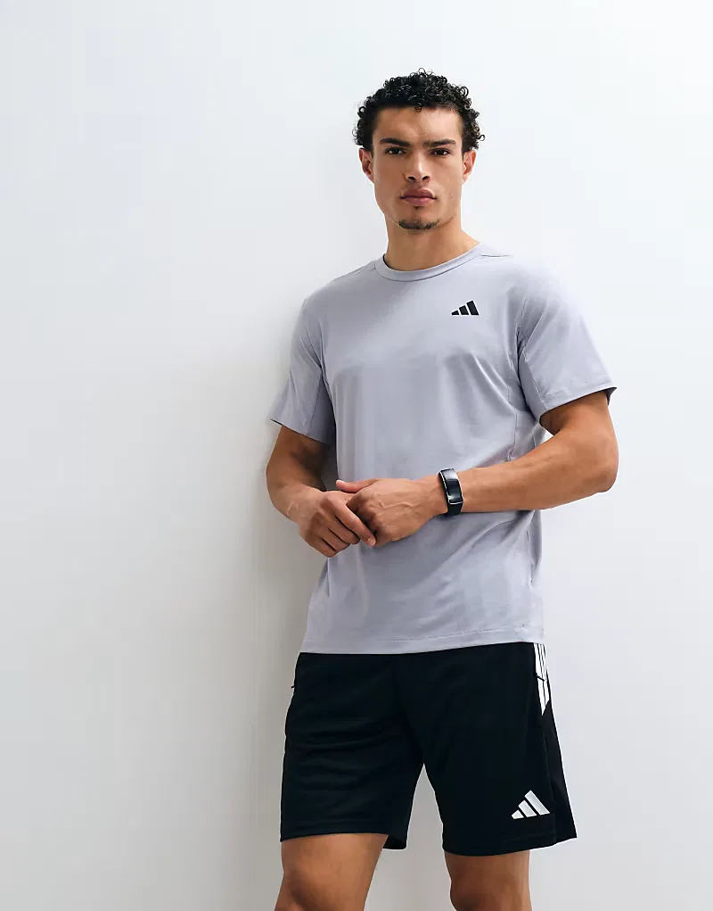 Футболка Adidas Training Essentials D4T серого