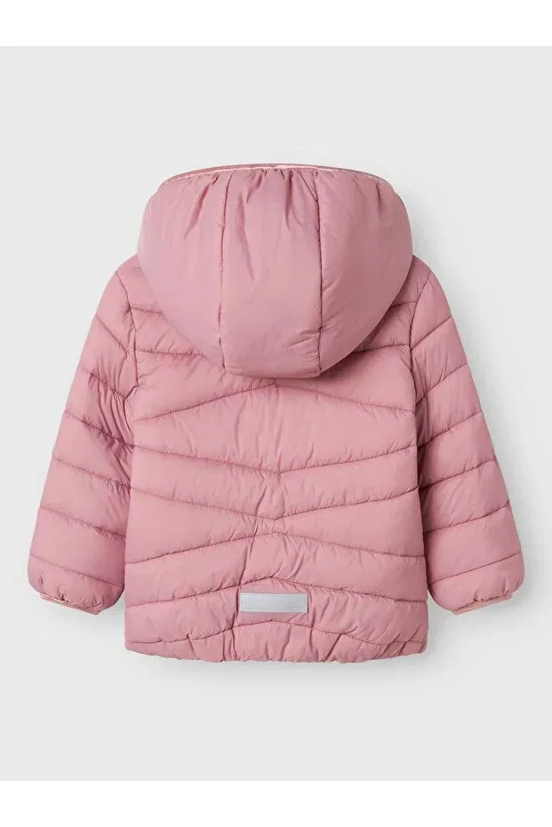 Детский пуховик для девочек с капюшоном Nmfmarble unisex children's inflatable jacket Name It, Lilac — фото 4