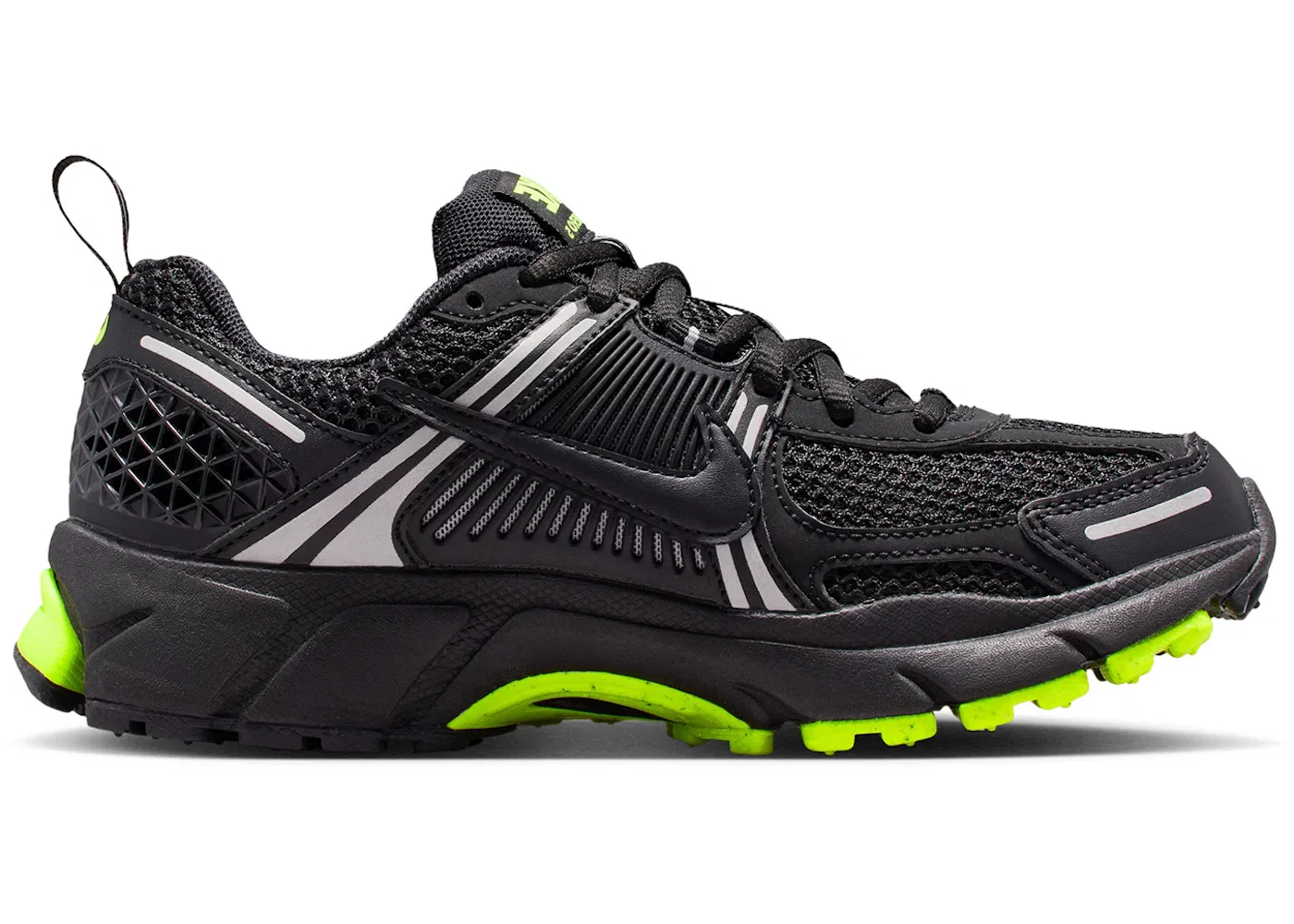 Детские кроссовки Lifestyle Nike Vomero 5, Black/Black/Black/Volt