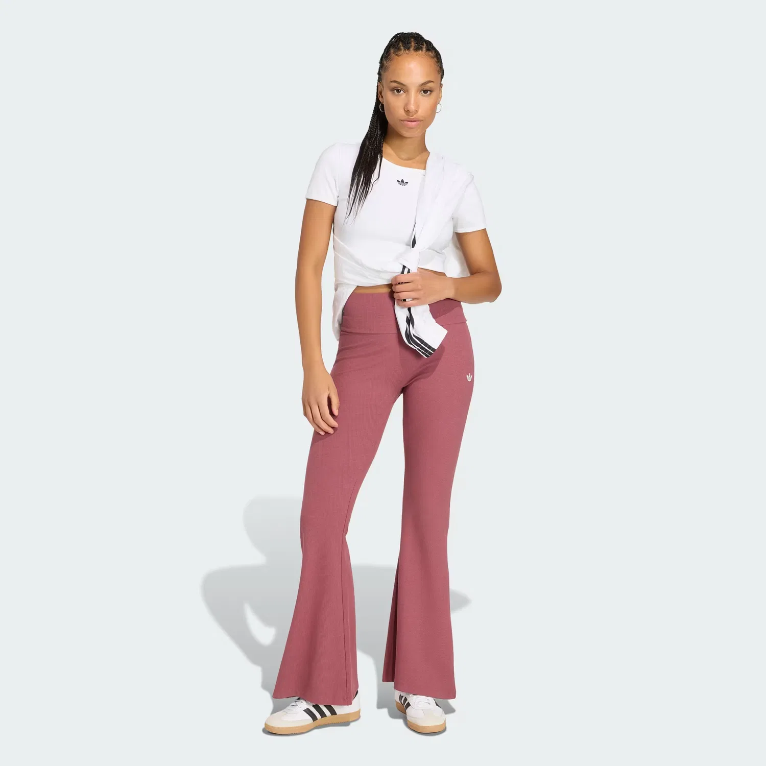 Женские леггинсы расклешенные с рубчатой вязкой Essentials Rib Flared Adidas Originals, бордовый — фото 3