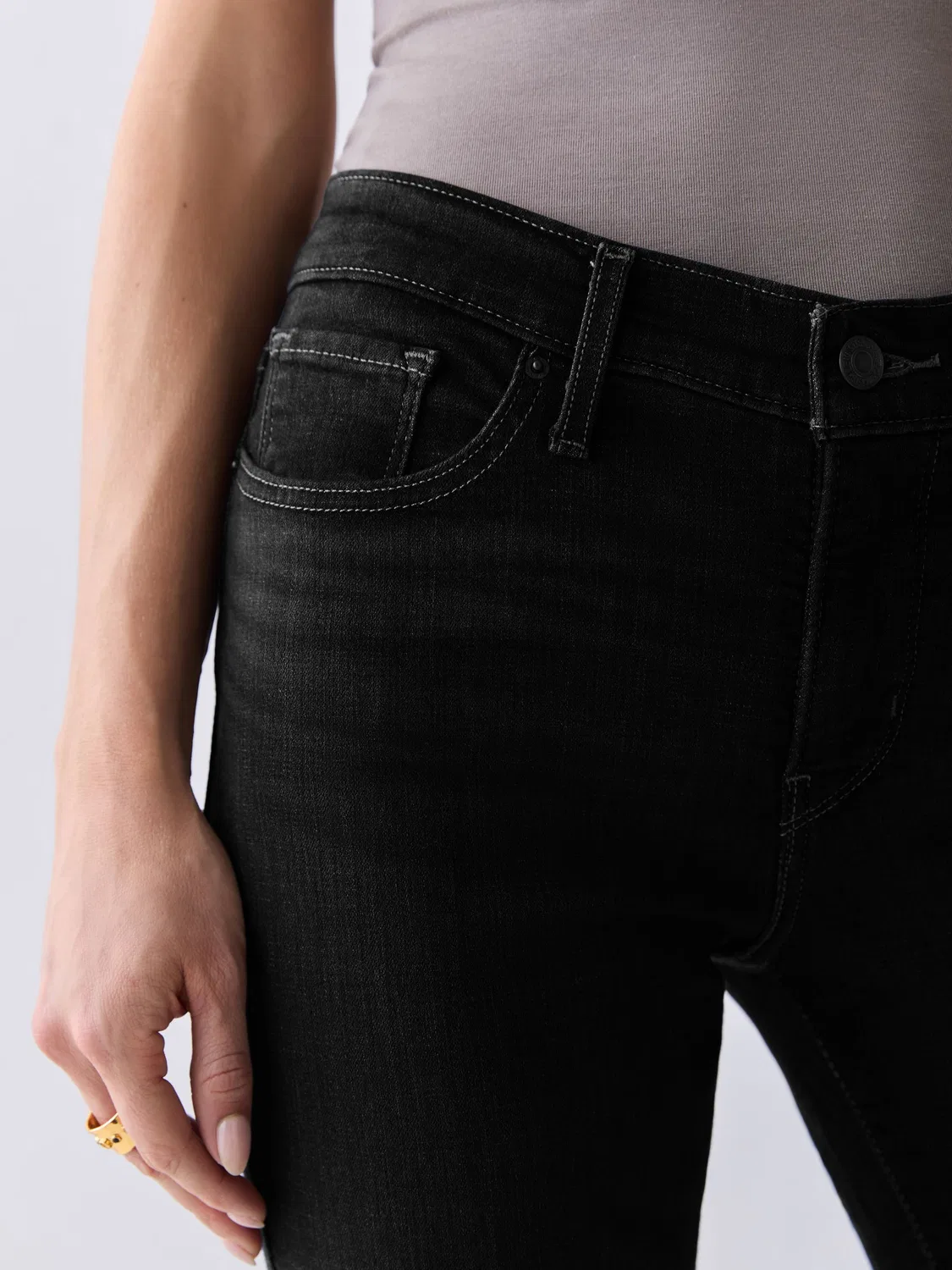 Levi's Soft Black 315 моделирующие джинсы Bootcut со средней посадкой — фото 3