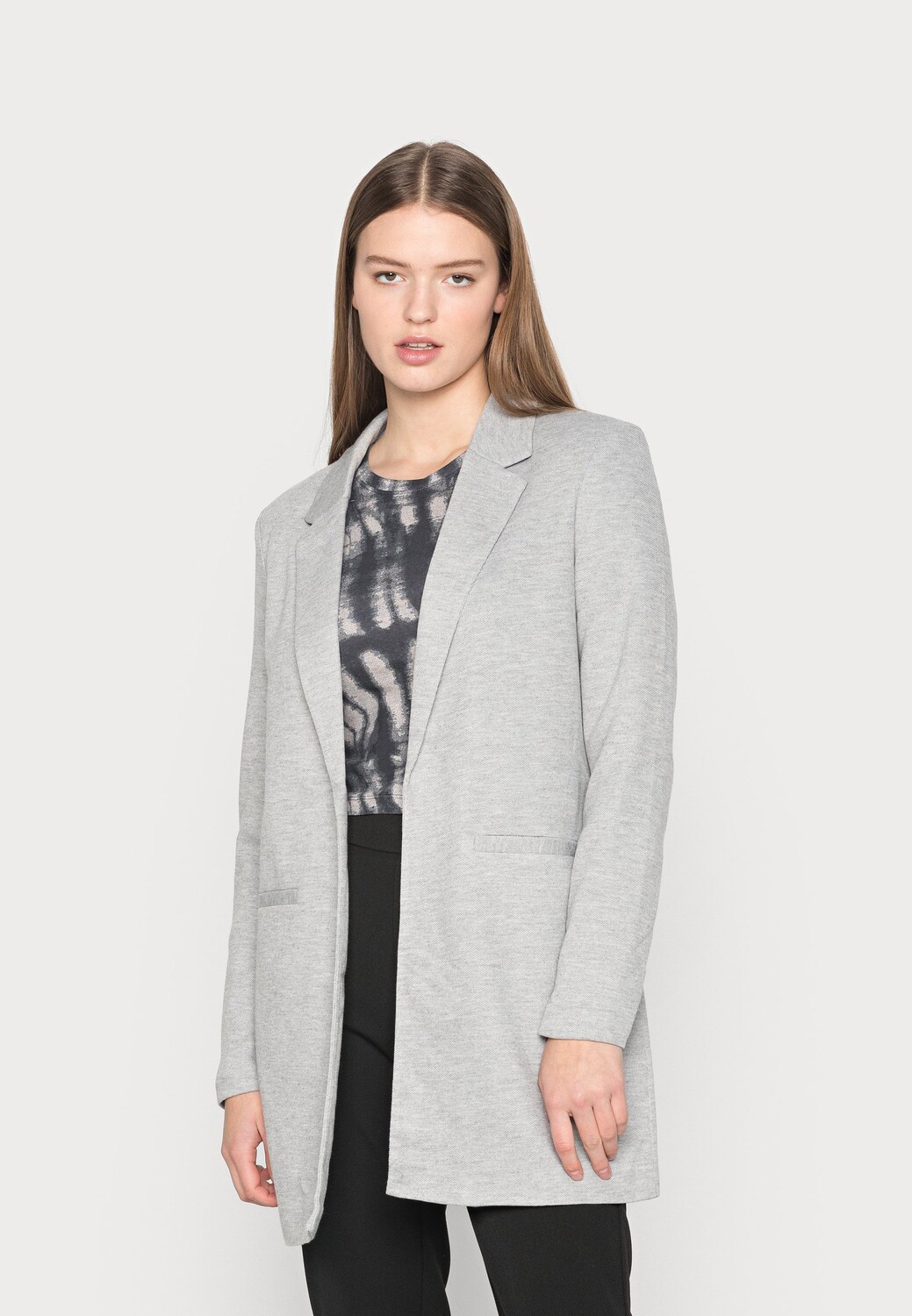 

Пальто короткое Vero Moda, серый