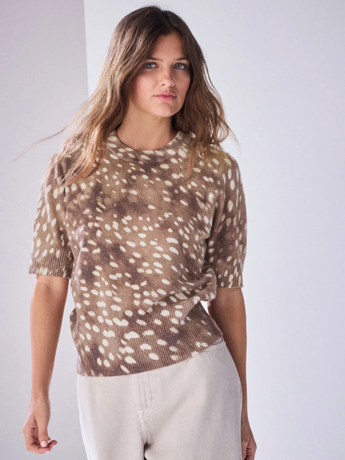 Супермягкий трикотажный топ с короткими рукавами и животным принтом оленя Next, Deer Animal Print