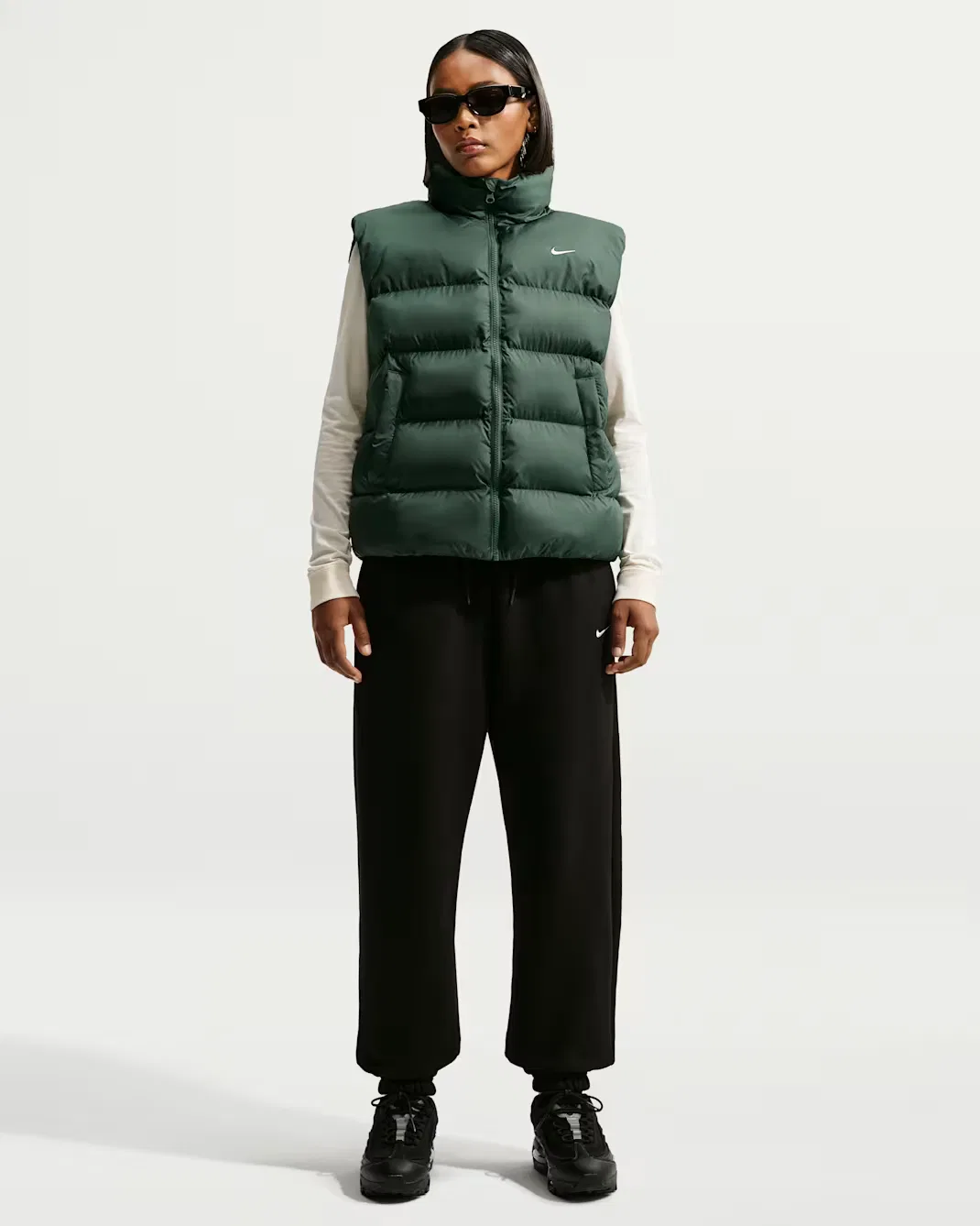 Женский терможилет Therma-FIT Nike Sportswear, Camo Green/Sail — фото 4
