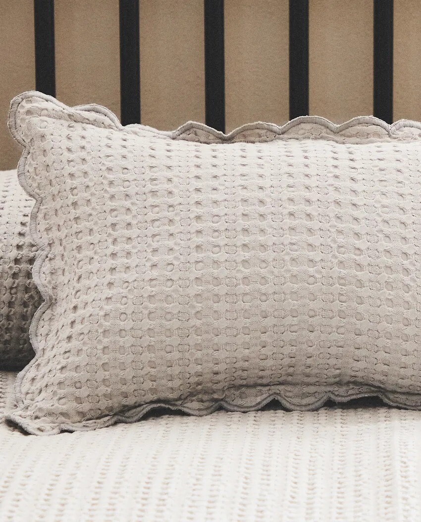 

Декоративная наволочка Zara Home Children’s Waffle-knit 30 x 50 см, серый