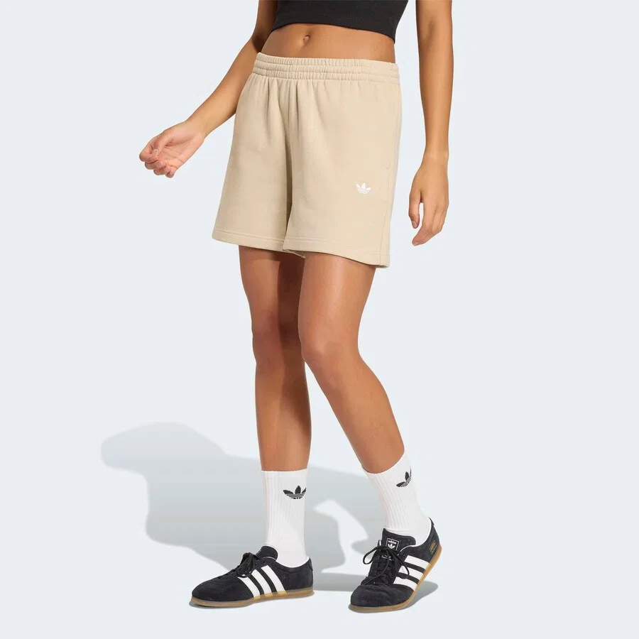 Шорты ADIDAS ORIGINALS с широкими штанинами 'ESS FT' бежевого цвета — фото 4