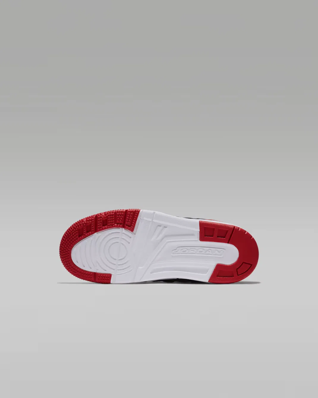 Детские кроссовки Jordan Max Aura, Black/Gym Red/White/Black — фото 2