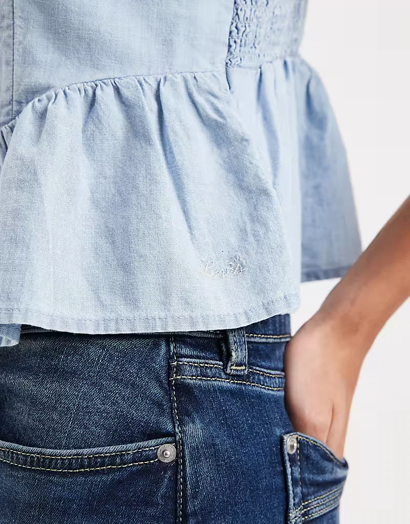 Топ Levi's с цветочным принтом и пуговицами, синий — фото 2