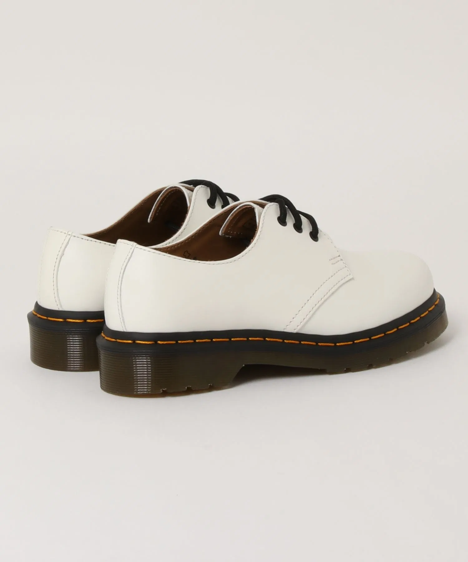 Унисекс туфли Dr. Martens 1461 из гладкой кожи белые — фото 2