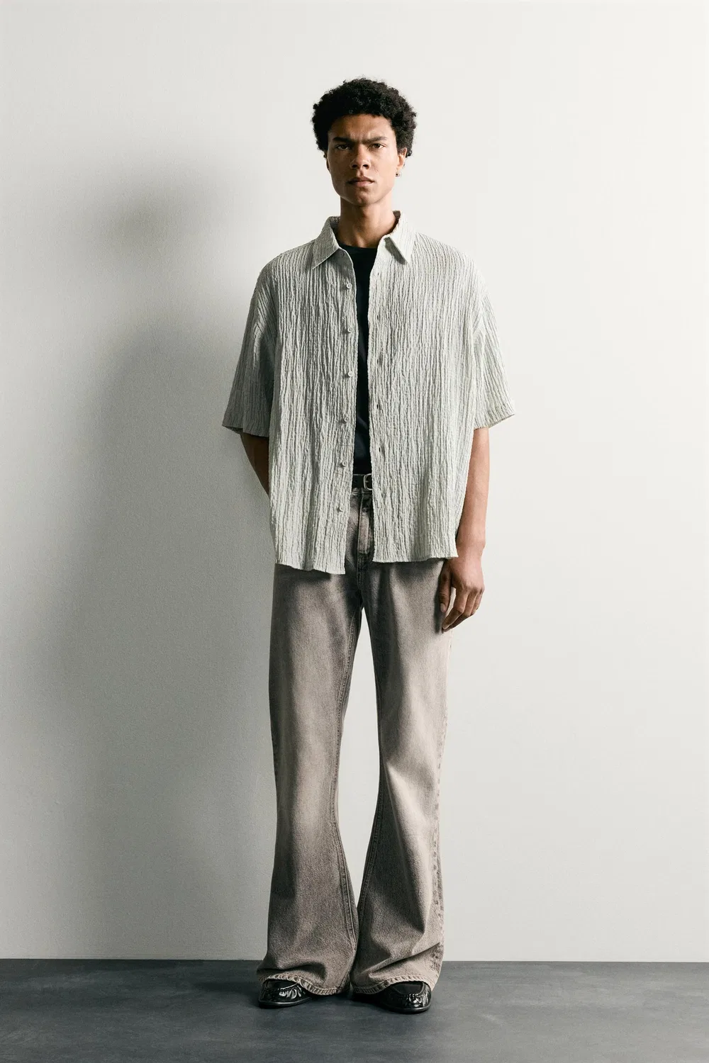 Рубашка свободного кроя с текстурированной поверхностью. ZARA, Light grey