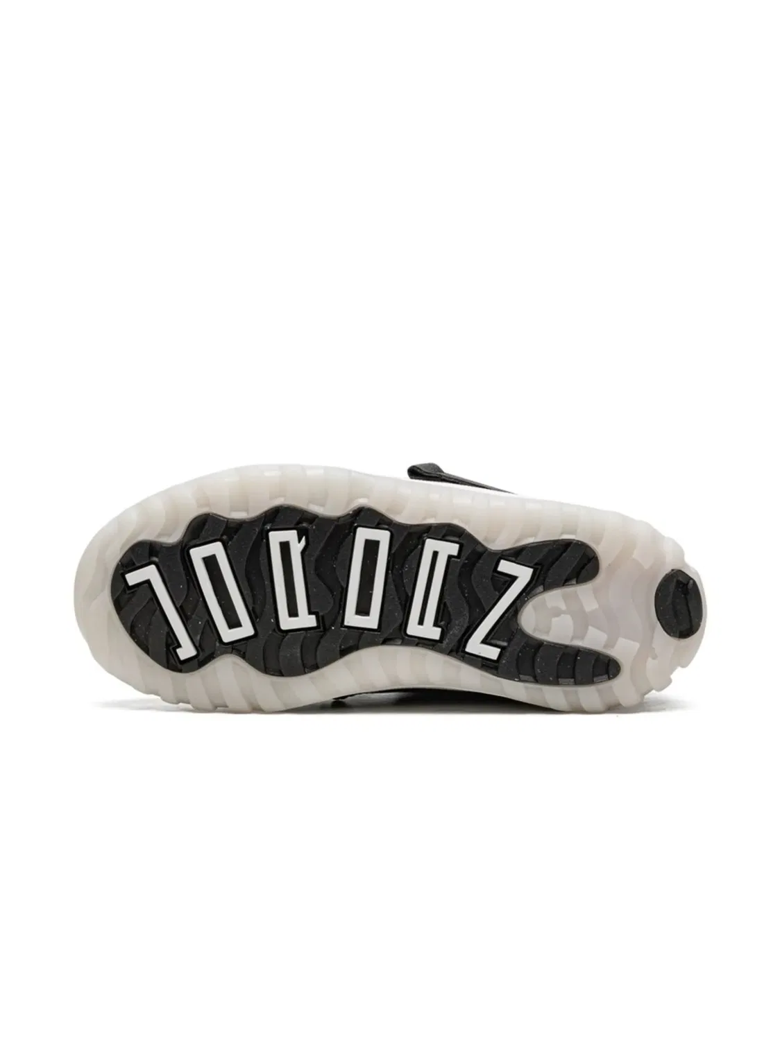 Кроссовки Air Jordan 11 Low "72 - 10", черный — фото 4