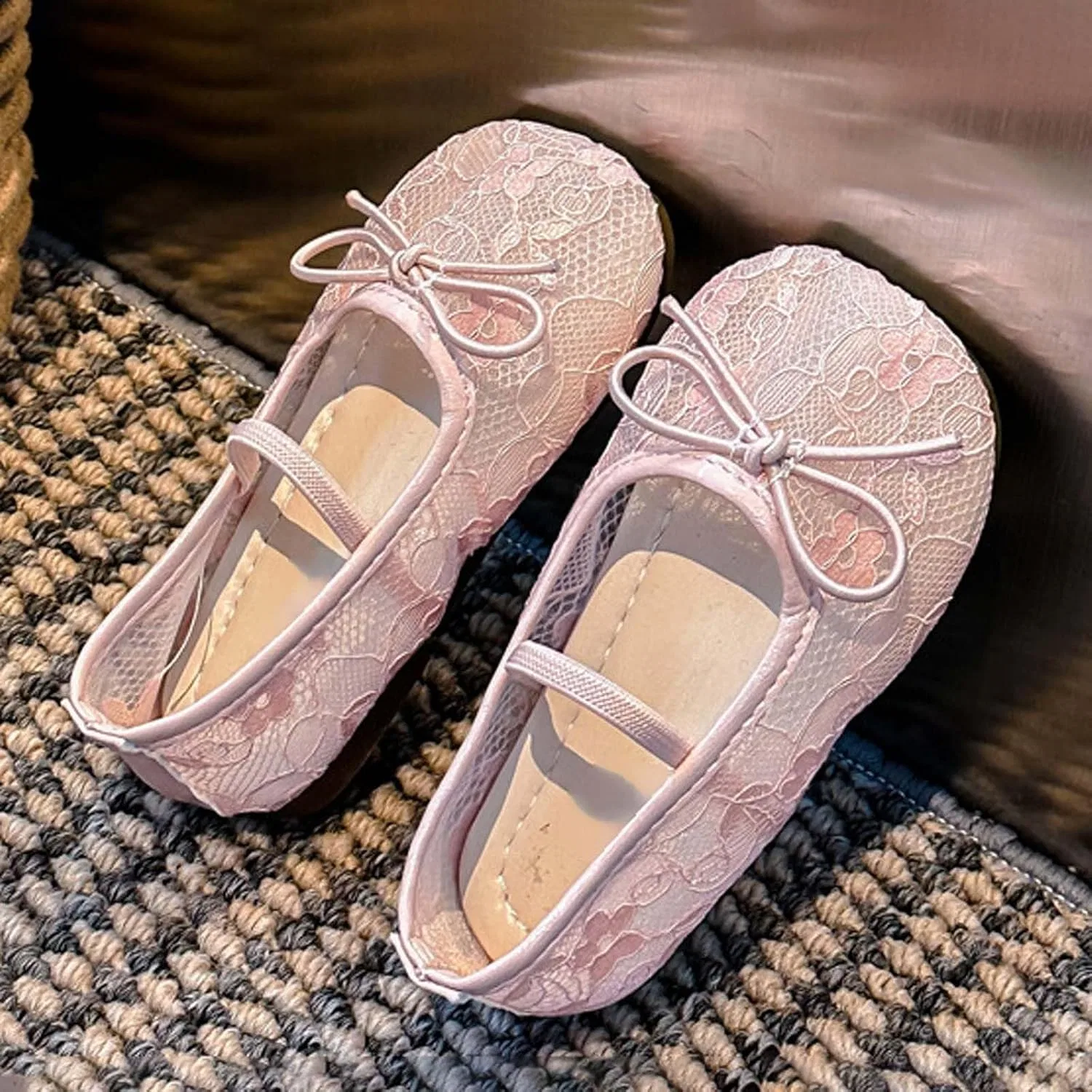Детские балетки для девочек с вышивкой и бантом Lace Flats for Girls, Pink — фото 4