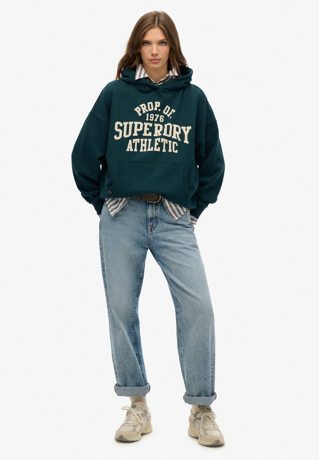 Толстовка ATHLETIC ESSENTIALS - Hoodie Superdry, зеленый — фото 2