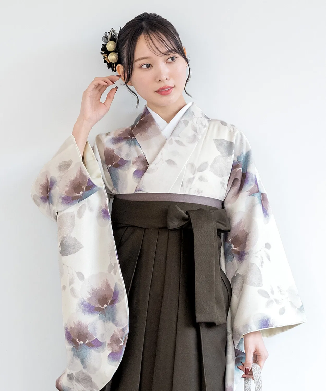 Женский костюм с хакама 4 предмета Floro бежевый