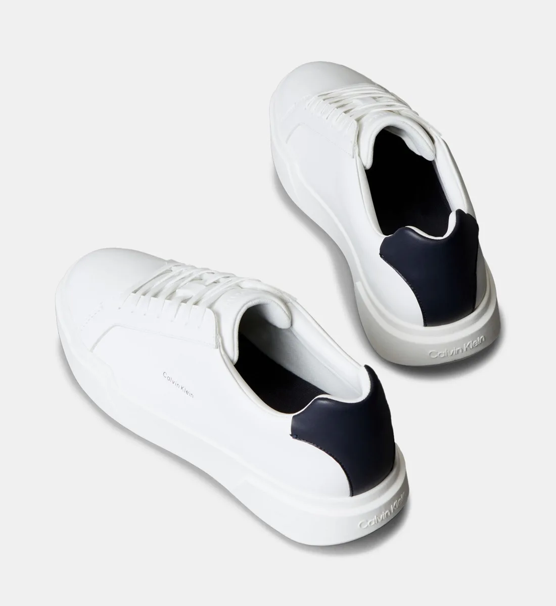 Приподнятые кожаные низкие кроссовки Calvin Klein Jeans, синий — фото 2