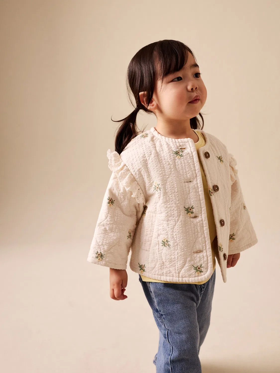 Куртка стеганая с вышивкой, модель Embroidered Quilted Jacket Next, кремовый — фото 3