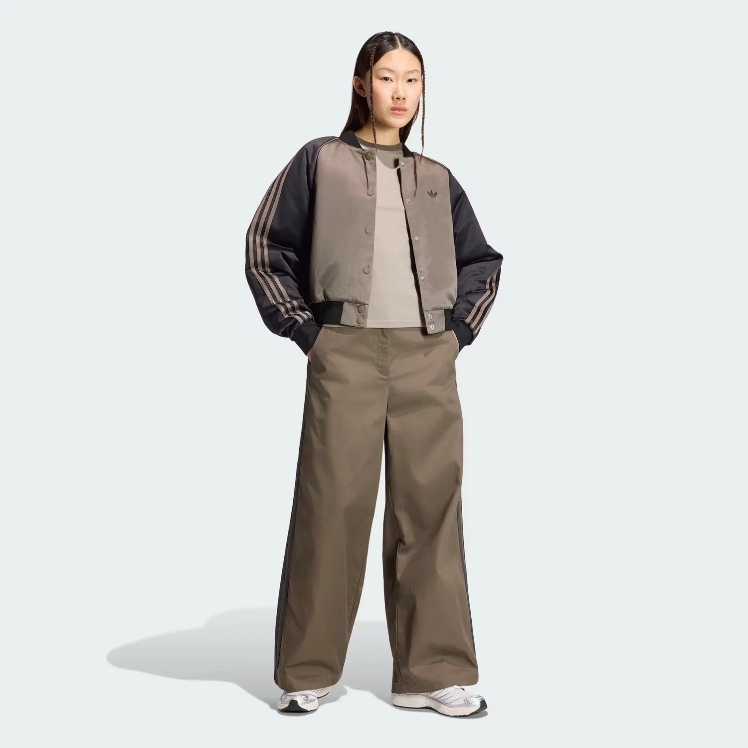 Женские брюки свободного кроя Tailored Adidas Originals, Branch/Utility Black — фото 4