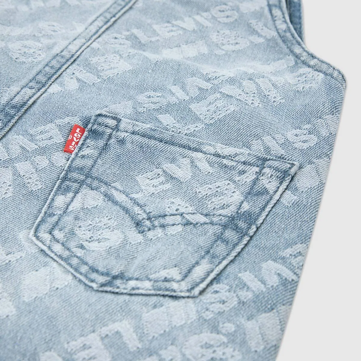 Комбинезон с карманами для мальчиков 2-4 лет Levi's, Shore Thing - Medium Wash — фото 4